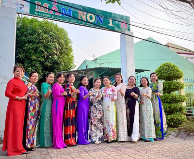 Hưởng ứng " Tuần lễ Áo Dài Việt Nam"